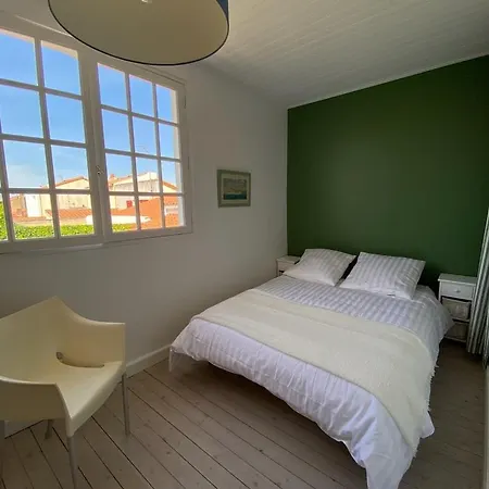 בית הארחה L'eucalyptus, Charmante Maison Familiale, Arago 4*