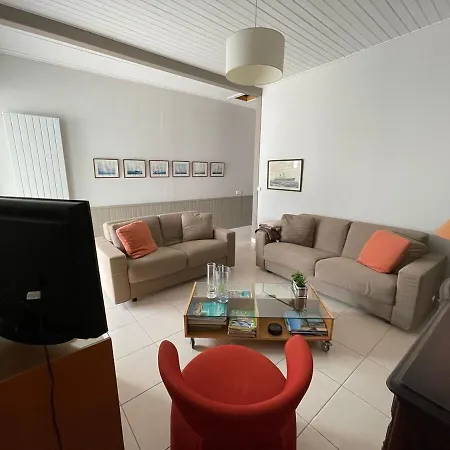 L'eucalyptus, Charmante Maison Familiale, Arago 4*